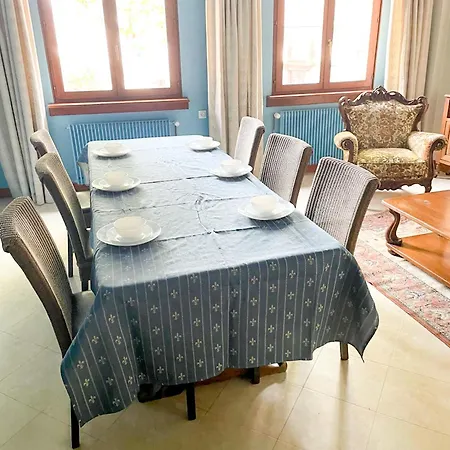 & Quiet, Full For 8 Tresor Cache * Colmar